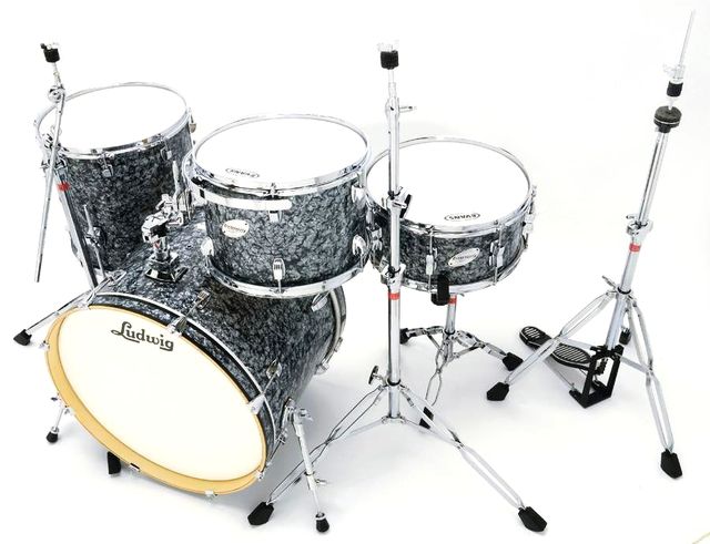 Precious Metal Taiwanese metalwork is said to be of a quality on a par with Ludwig’s American-made products